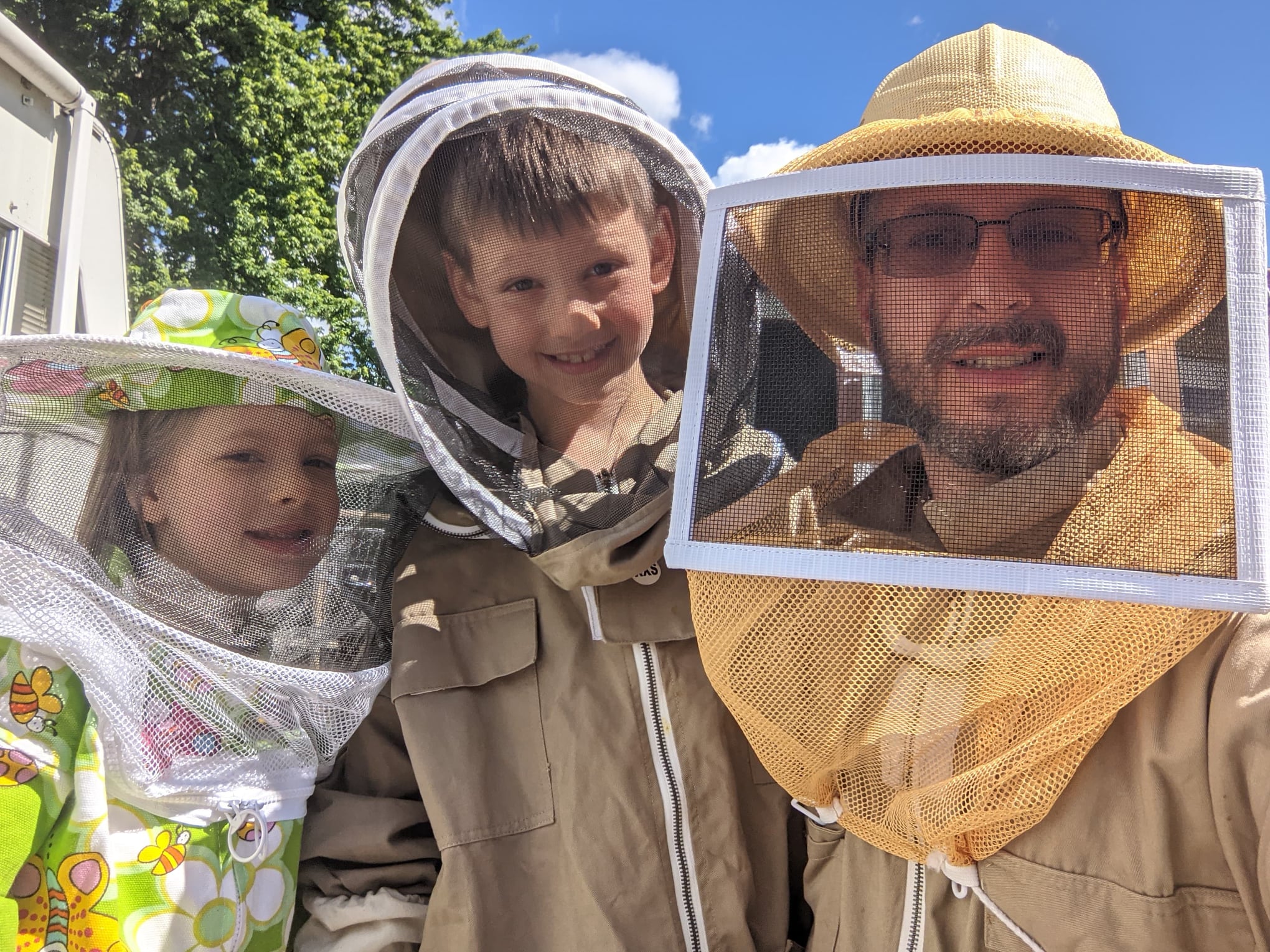 Treatment-Free Beekeepers